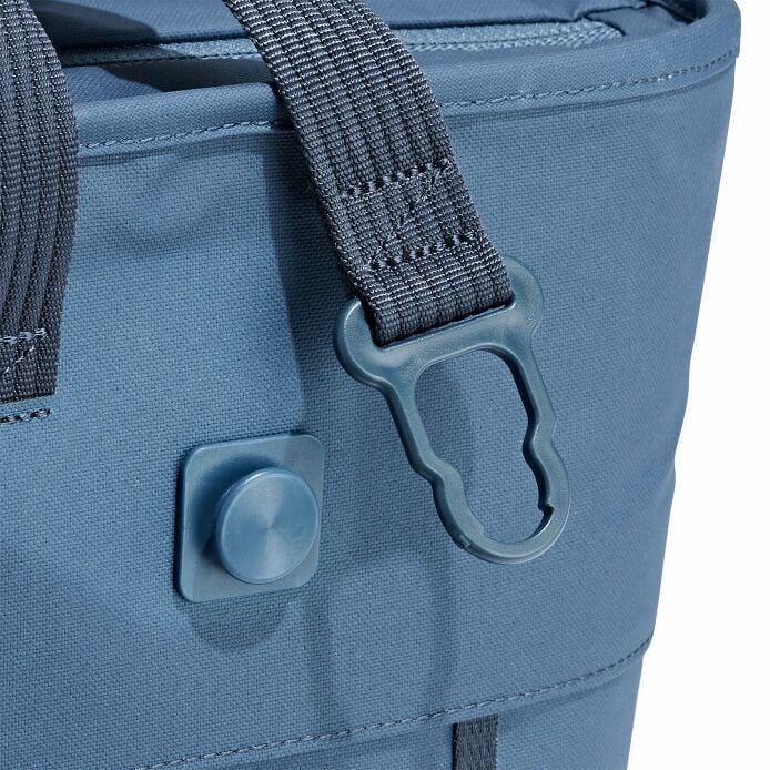 carryouttm-soft-cooler-tote-30-l-u4 250815_hydro_cooler_details_14841_6.jpg