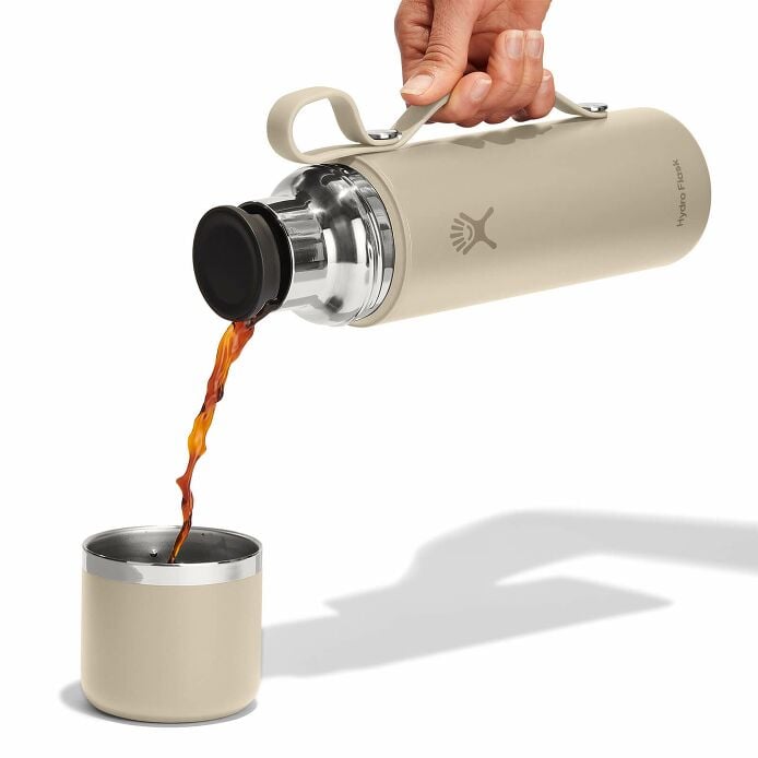 28-oz-hot-flask-and-cup-k3 hot-flask-_-cup-oat-pour.jpg