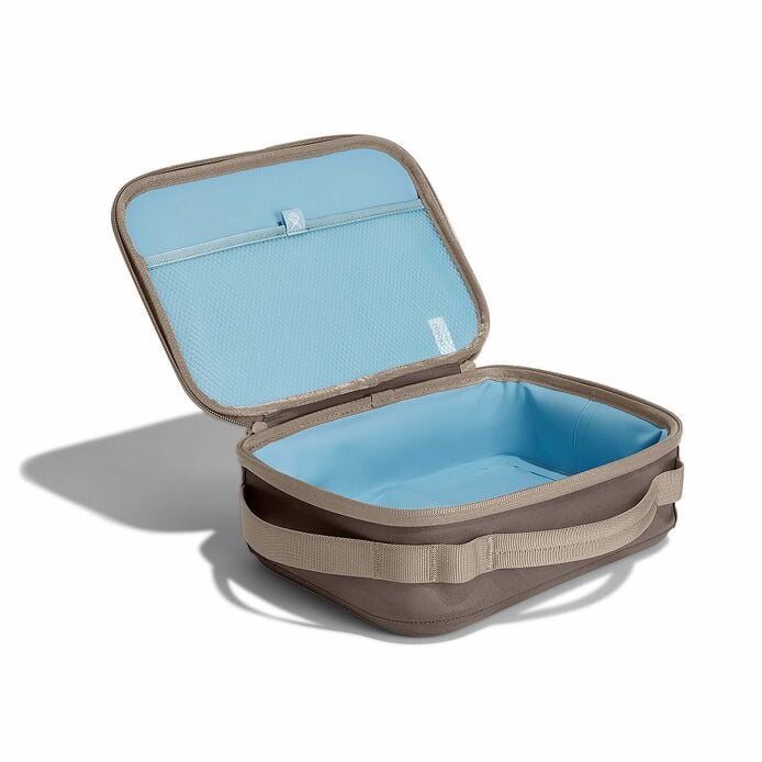 5-l-carry-outtm-lunch-box-x6 lbox217_5lcarryoutlunchbox_sandpiper_angled.jpg