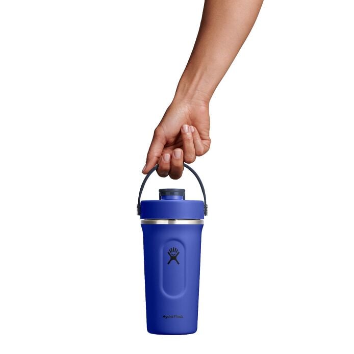 24-oz-insulated-shaker-bottle-o1 mxc24382_24_oz_insulated_shaker_bottle_capri_blue_hb.jpg
