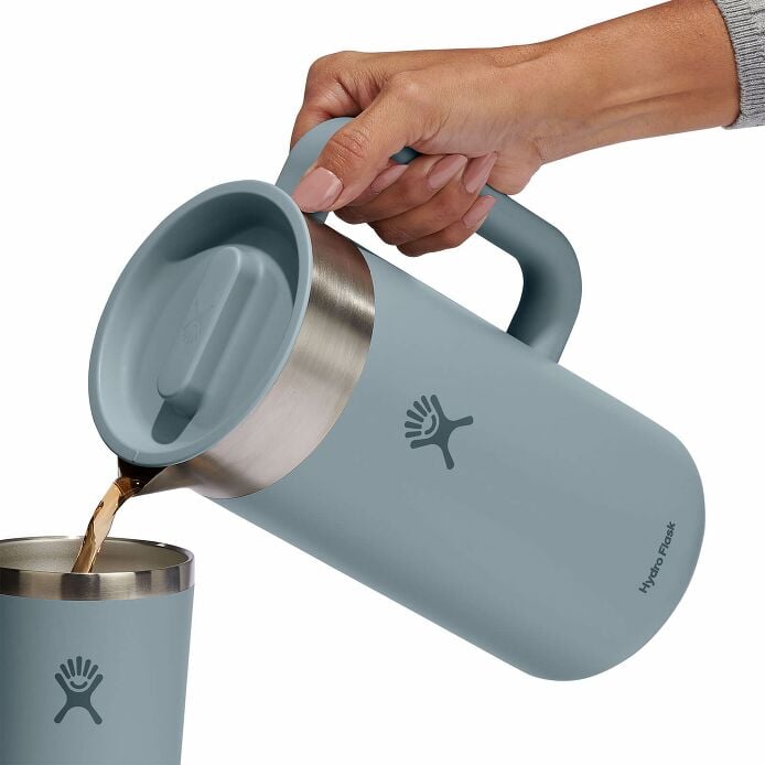 51-oz-insulated-pitcher-y5 okp51043-insulated-pitcher-shale-gray-pour.jpg