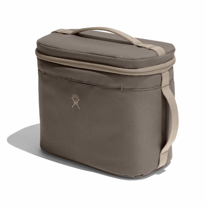 8-l-insulated-lunch-bag-p2 sl8217_8linsulatedlunchbag_sandpiper_angled.jpg